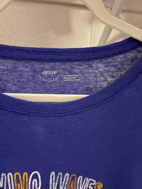 aerie Royal Blue Graphic Tee - Picture 2 of 3